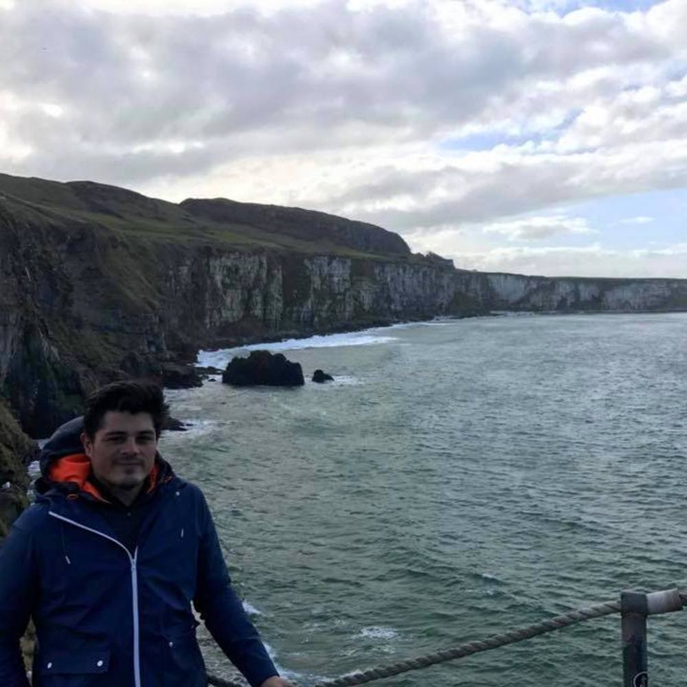 Meet your Posher, Cristobal